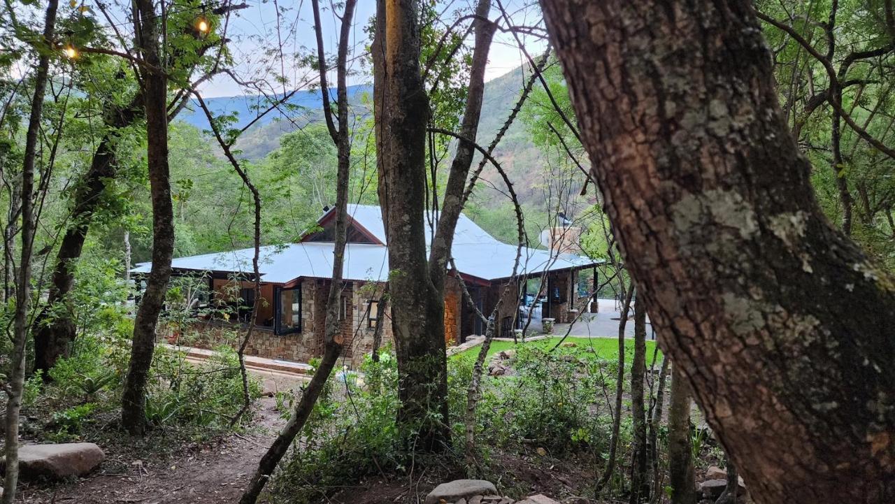 Heysbrook Estate - Luxurious Lodges In A Private Valley Waterval-Onder Kültér fotó