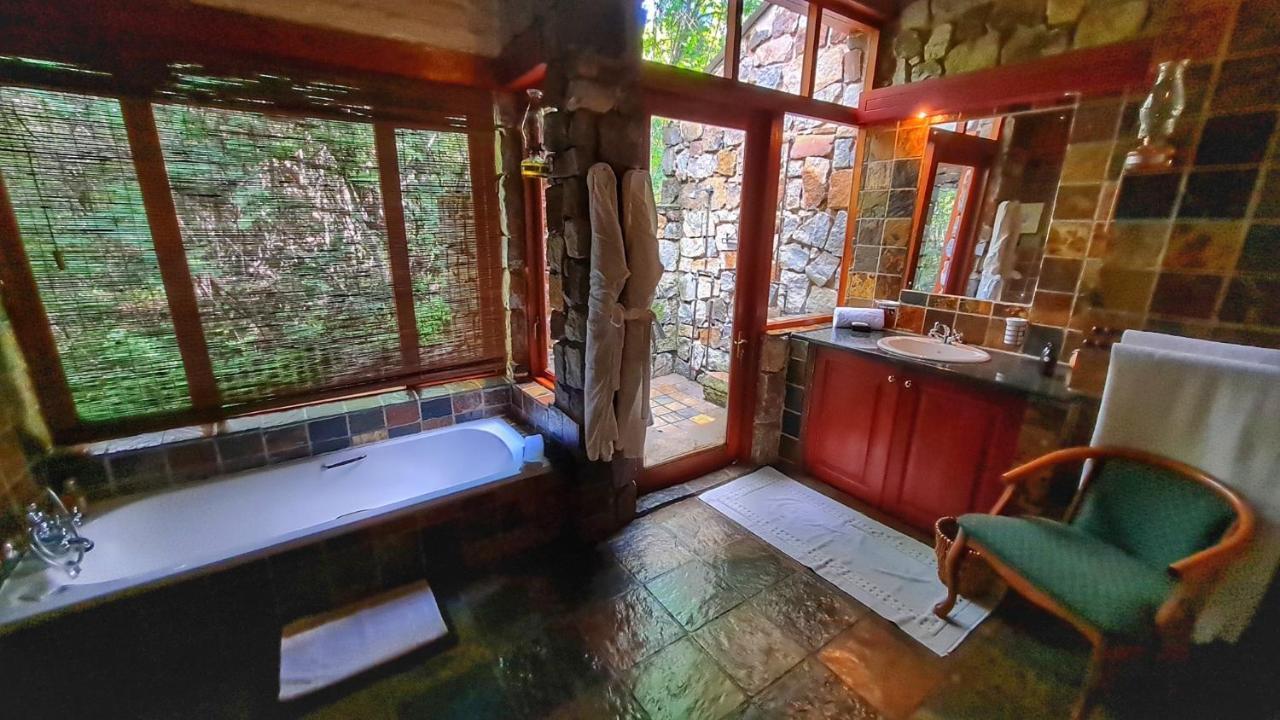 Heysbrook Estate - Luxurious Lodges In A Private Valley Waterval-Onder Kültér fotó