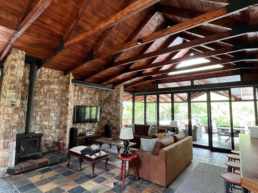 Heysbrook Estate - Luxurious Lodges In A Private Valley Waterval-Onder Kültér fotó